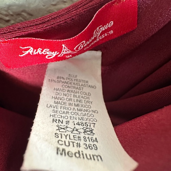 Chic Backless Burgundy Dress - Picture 7 of 8